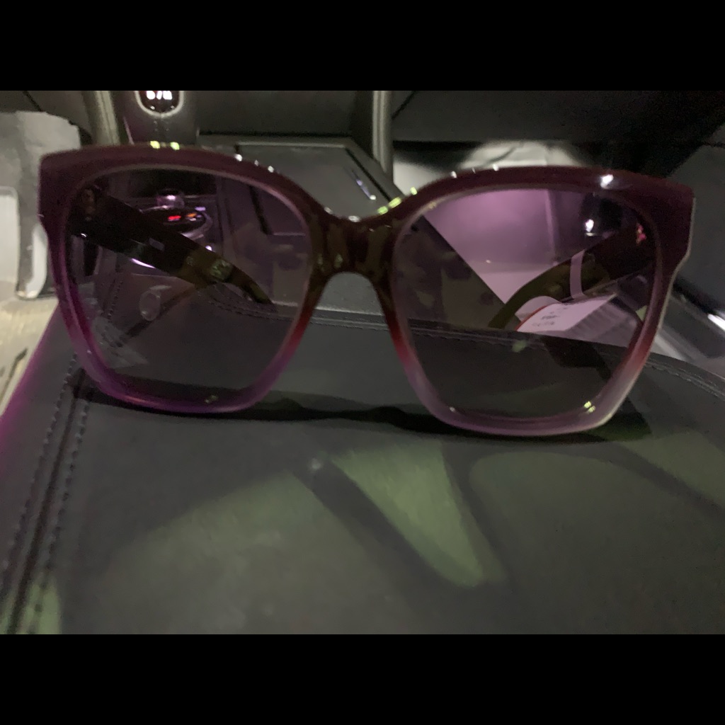 Moschino Sunglasses/Tom Ford Case, Cloth